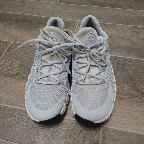 Nike Free Metcon 4 Pure Platinum/ Metallic Gold Coin Women's Training Shoes - Picture 4 of 15